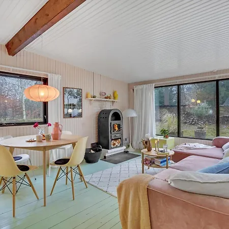 بيت للعطل Gorgeous In With Kitchen Strøby Ladeplads