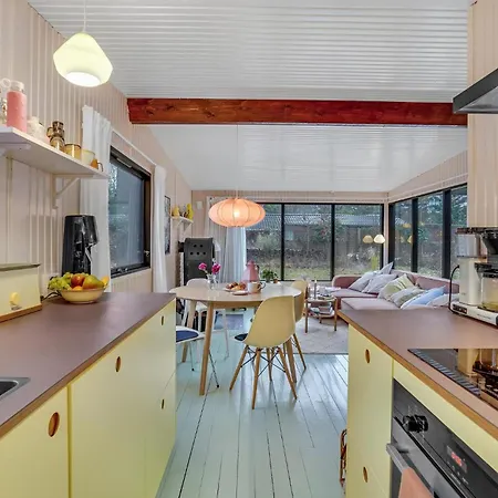 Gorgeous In With Kitchen