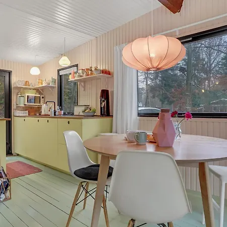 Gorgeous In With Kitchen